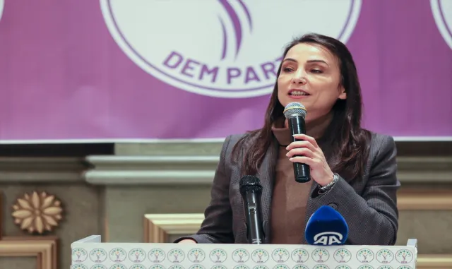 DEM Parti Eş Genel Başkanı Hatimoğulları, Kars’ta konuştu: DEM Parti Eş Genel Başkanı Hatimoğulları, Kars’ta konuştu: