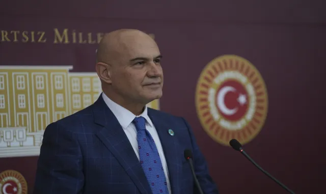 İYİ Parti Grup Başkanvekili Çömez, Parlamento Muhabirleri Derneğini ziyaretinde konuştu: İYİ Parti Grup Başkanvekili Çömez, Parlamento Muhabirleri Derneğini ziyaretinde konuştu: