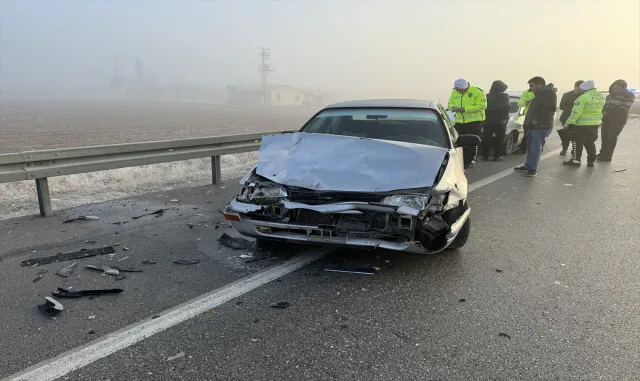 Karaman’da zincirleme trafik kazasında 7 kişi yaralandı Karaman’da zincirleme trafik kazasında 7 kişi yaralandı