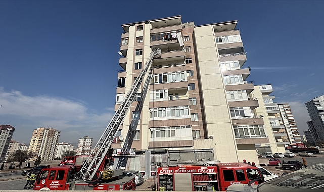 Kayseri’de apartmanda çıkan yangında bir kişi hastaneye kaldırıldı Kayseri’de apartmanda çıkan yangında bir kişi hastaneye kaldırıldı