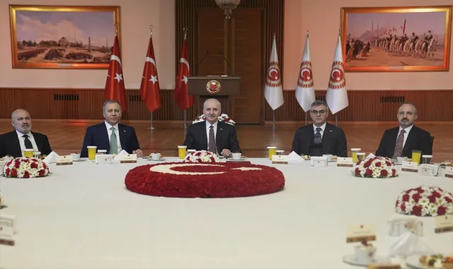 TBMM Başkanı Kurtulmuş, "Valililer Buluşması" programında konuştu: TBMM Başkanı Kurtulmuş, "Valililer Buluşması" programında konuştu: