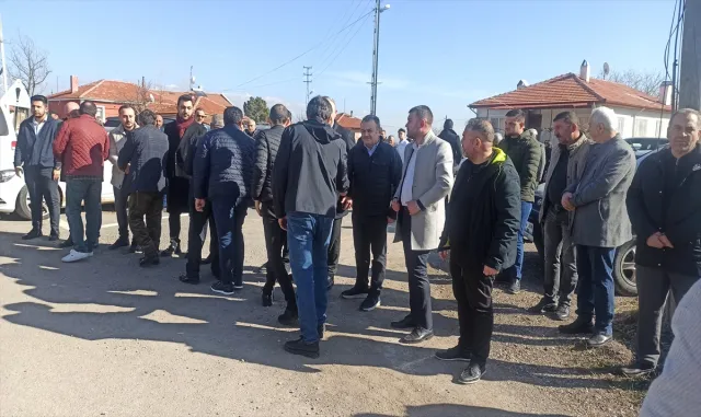 Eşinin kullandığı otomobilin kaza yapması sonucu hayatını kaybeden esnaf Ankara’da toprağa verildi Eşinin kullandığı otomobilin kaza yapması sonucu hayatını kaybeden esnaf Ankara’da toprağa verildi
