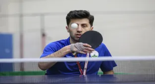 Kazada engelli kaldı masa tenisine başladı ilk madalyasını aldı