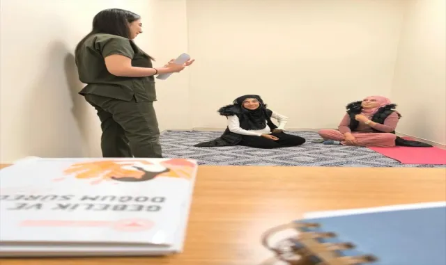 Niğde’de anne adayları "gebe okulu" eğitimleri ile bilinçleniyor Niğde’de anne adayları "gebe okulu" eğitimleri ile bilinçleniyor