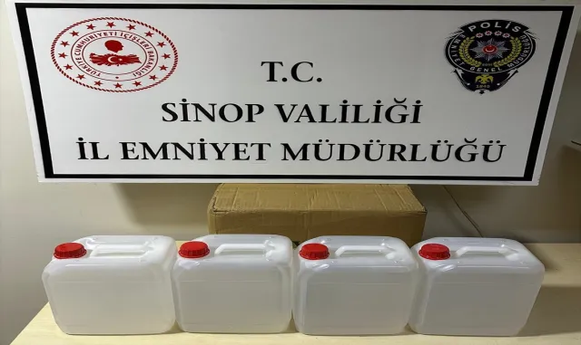 Sinop’ta 20 litre etil alkol ele geçirildi Sinop’ta 20 litre etil alkol ele geçirildi