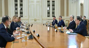 AB ile Kazakistan, Hazar Denizi geçişli koridoru geliştirmeye yönelik projeleri değerlendiriyor