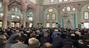 Eskişehir'de ramazan ayının son cuma namazı kılındı