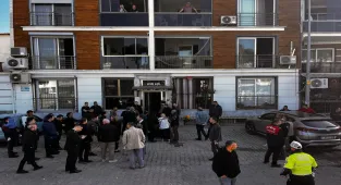 GÜNCELLEME - Aydın'da itfaiye erinin evinde çıkan yangında eşi ve 2 çocuğu öldü