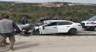 Hatay'da otomobilin hafriyat kamyonuna çarpması güvenlik kamerasında