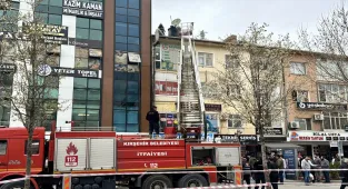 Kırşehir'de iş yerinde çıkan yangın söndürüldü