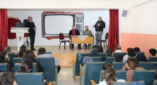 Sinop'ta öğrenciler meslek sahibi ustalarla buluşturuldu