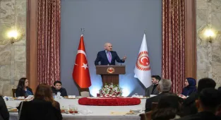 TBMM Başkanı Kurtulmuş, Meclis'te şehit aileleri ve gazilerle iftar programında bir araya geldi: