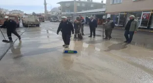 Ulaş'ta cadde ve sokaklarda bayram temizliği