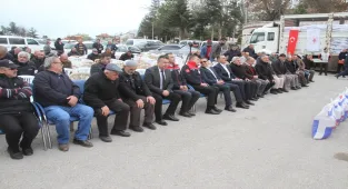 Beyşehir'de çiftçilere sertifikalı nohut tohumu desteği