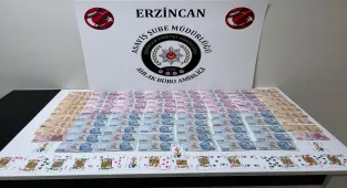 Erzincan'da iş yerinde kumar oynayan 13 kişiye 120 bin 211 lira ceza yazıldı