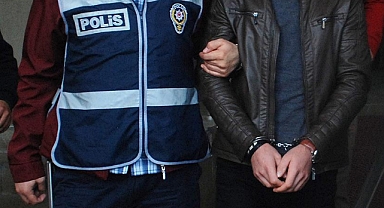 Kayseri'de bıcakla gasp şüphelisi 2 kişi tutuklandı