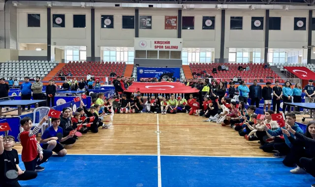 Kırşehir'de Polis Haftası dolayısıyla masa tenisi turnuvası düzenlendi