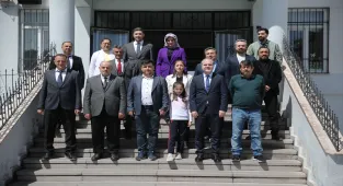 Niğde'de şehit Yasin Tekin'in adı okulda açılan kütüphaneye verildi