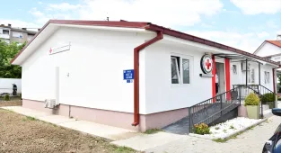 Türk Kızılay, Kuzey Makedonya'da ihtiyaç sahiplerine kıyafet yardımında bulundu