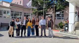 Çubuk'ta üniversite öğrencileri huzurevindeki yaşlılarla buluştu