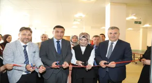 Çubuk'ta üniversite öğrencilerinin yaptığı eserler sergilendi