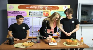 Edirne'de ortaokul öğrencileri mandalinanın raf ömrünü uzatan 