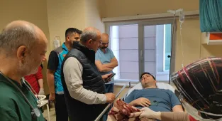 GÜNCELLEME 5 - Çanakkale'de yolcu otobüsü, kamyon ve otomobil çarpıştı, 8 kişi öldü, 20 kişi yaralandı