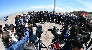 Kayseri'de toplu taşıma araçlarının elektrik ihtiyacı için kurulan RES tanıtıldı