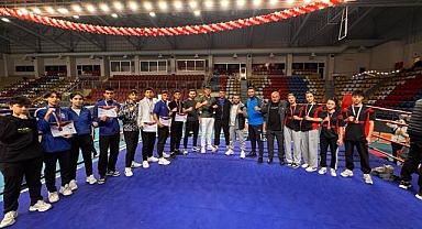 Kayseri muaythai sporcuları şampiyonadan 13 madalyayla döndü