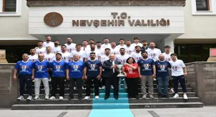 Nevşehir Valisi Fidan, Suvermez Kapadokya Spor’u kabul etti