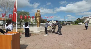 Sivas'ın ilçelerinde 19 Mayıs Atatürk'ü Anma, Gençlik ve Spor Bayramı kutlandı