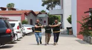 Adana'da 2 kişiyi darbeden zanlı adli kontrolle serbest bırakıldı