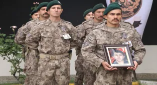 Çankırı'daki trafik kazasında ölen özel harekat kursiyerinin cenazesi Sakarya'da defnedildi