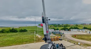 DeltaV geliştirdiği hibrit roket sistemiyle 200 kilometre irtifayı geçerek rekor kırdı