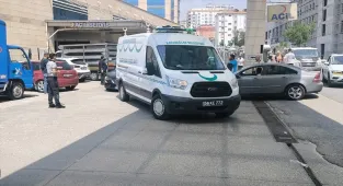 Siirt'te otomobil ile kamyonun çarpıştığı kazada ölenlerin sayısı 2'ye yükseldi