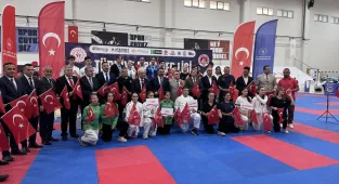 Türkiye Karate Premier Ligi'nin ikinci etabı, Zonguldak'ta başladı