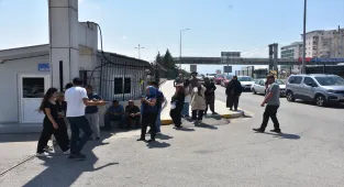 Antalya'da baba ve oğlunun öldüğü kazanın güvenlik kamerası görüntüsü ortaya çıktı