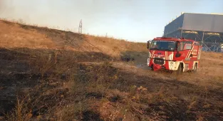 Balıkesir'de çıkan arazi yangını kontrol altına alındı