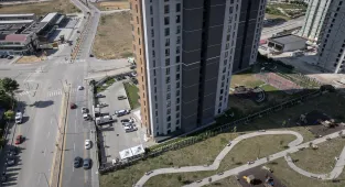Başkentte 26 katlı binadaki yangına ilişkin incelemeler sürüyor