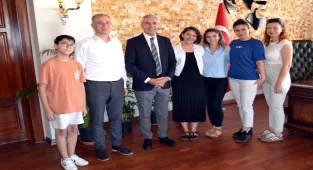 Beypazarı Huzurevi ve Aile Yaşam Merkezi yetkililerinden Kaymakam Coşkun'a ziyaret