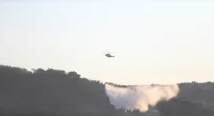 Çanakkale Valisi Toraman, Ayvacık'ta yangından etkilenen köyleri ziyaret etti