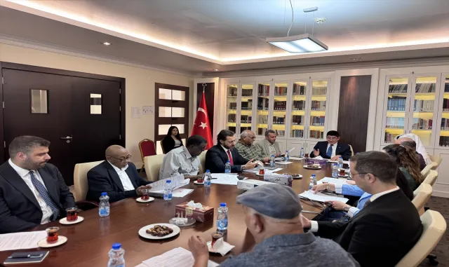 Doha Büyükelçisi Göksu, Katar'daki yerel ve uluslararası basına 15 Temmuz'u anlattı