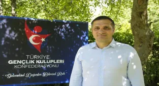 GENÇKONFED anketine göre halkın yüzde 53,5'i AB üyeliğinin Türkiye'ye ekonomik katkı sağlayacağını düşünüyor