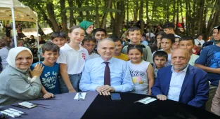 HAK-İŞ Genel Başkanı Arslan, Düzce'de ziyaretlerde bulundu