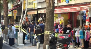 Kocaeli'de bıçaklı kavgada yaralanan kişi kaldırıldığı hastanede öldü