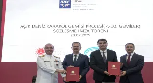 Roketsan, IDEF 2025'te savunma sanayisi alanında stratejik sözleşmelere imza attı