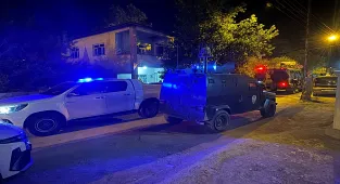 Van'da silahlı saldırıda baba öldü, 3 çocuğu yaralandı