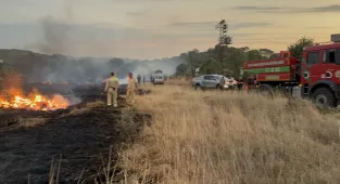 Çanakkale'de çıkan mera yangını söndürüldü