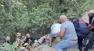 Çanakkale'de uçuruma devrilen ATV'deki 2 kişi yaralandı