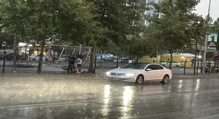 Edirne'de sağanak etkili oldu